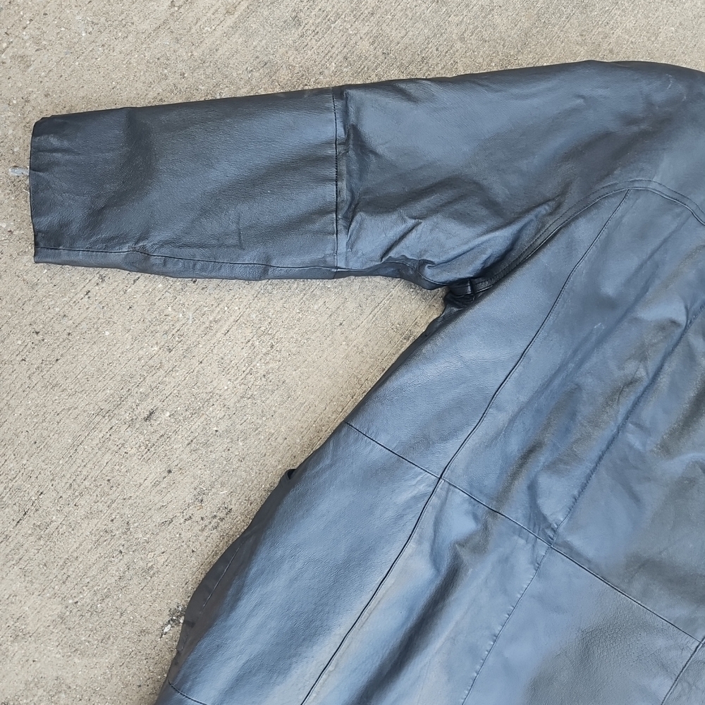 G III Women's Black Leather Jacket - Picture 4 of 16